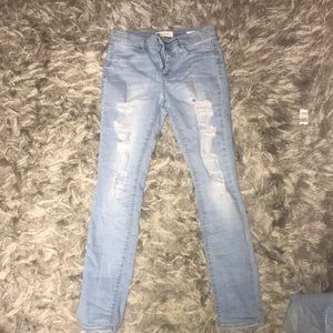 PacSun Light Wash Ripped Jeans